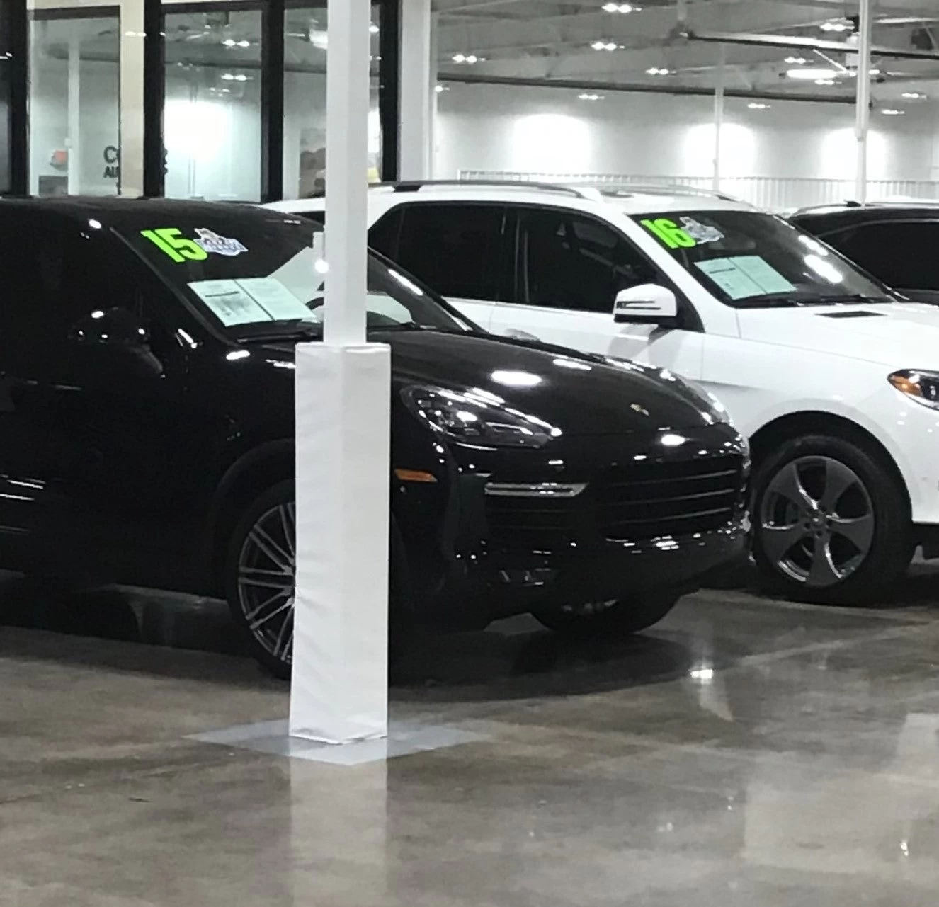 AK Athletic Equipment 4' Tall Four Sided Column Pad, 6" Side Width 8 AK Athletic Equipment 4' Tall Four Sided Column Pad, 6" Side Width - Image 6