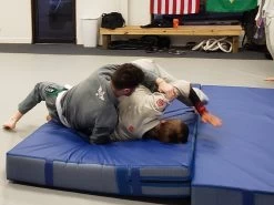 AK Athletic Equipment 4' X 6' X 8" Landing Mat