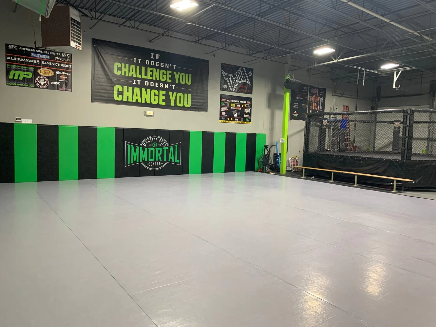 AK Athletic Equipment 24' X 24' Roll-Up Wrestling Mat 5 AK Athletic Equipment 24' X 24' Roll-Up Wrestling Mat - Image 3